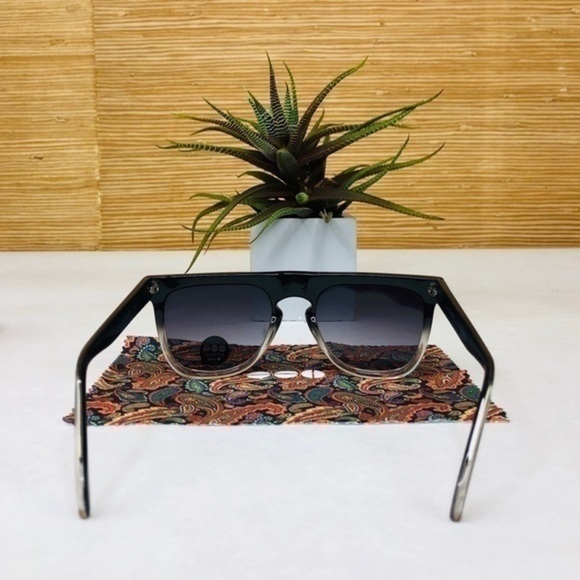 KOMONO Sunglasses Black Gray NEW - Picture 11 of 12